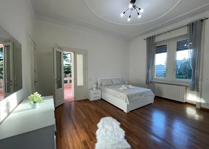 Bg President Con Parcheggio - Vista Citta Alta 贝尔加莫